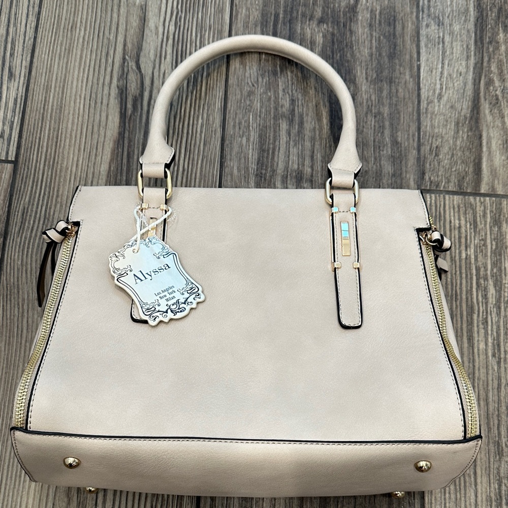 NWT Cream Handbag